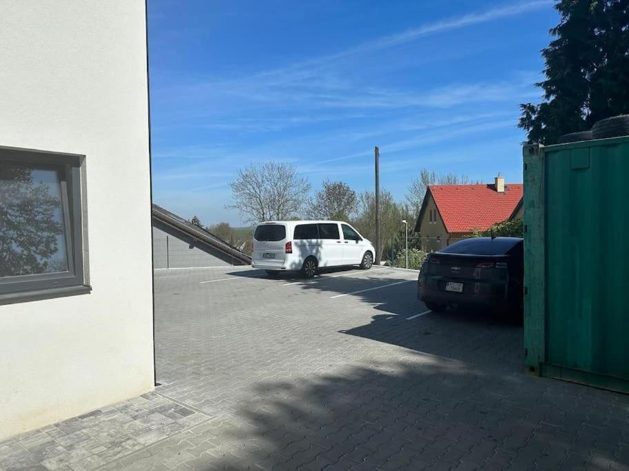Апартаменты 73m2 Klid Priroda Parking Free