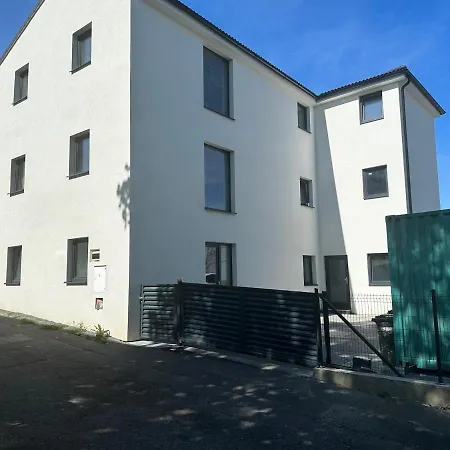 Byt Apartman 73M2 Klid Priroda Parking Free Prague Exterior photo