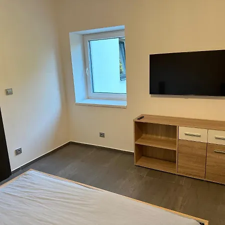Byt Apartman 73M2 Klid Priroda Parking Free Prague Exterior photo